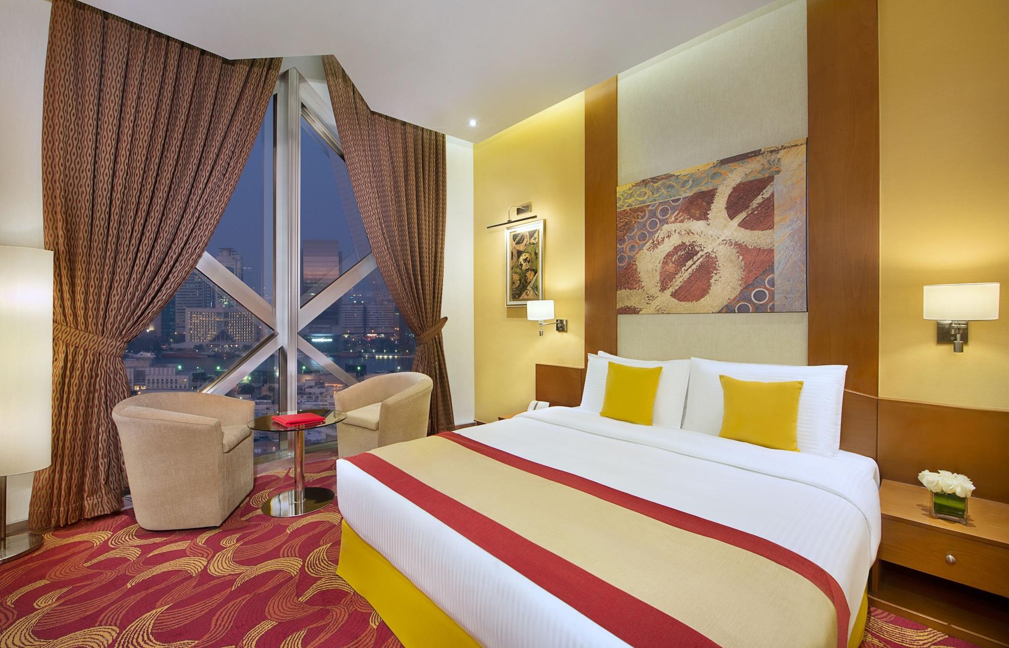 سيتي سيزنز تاور بر 4* دبي