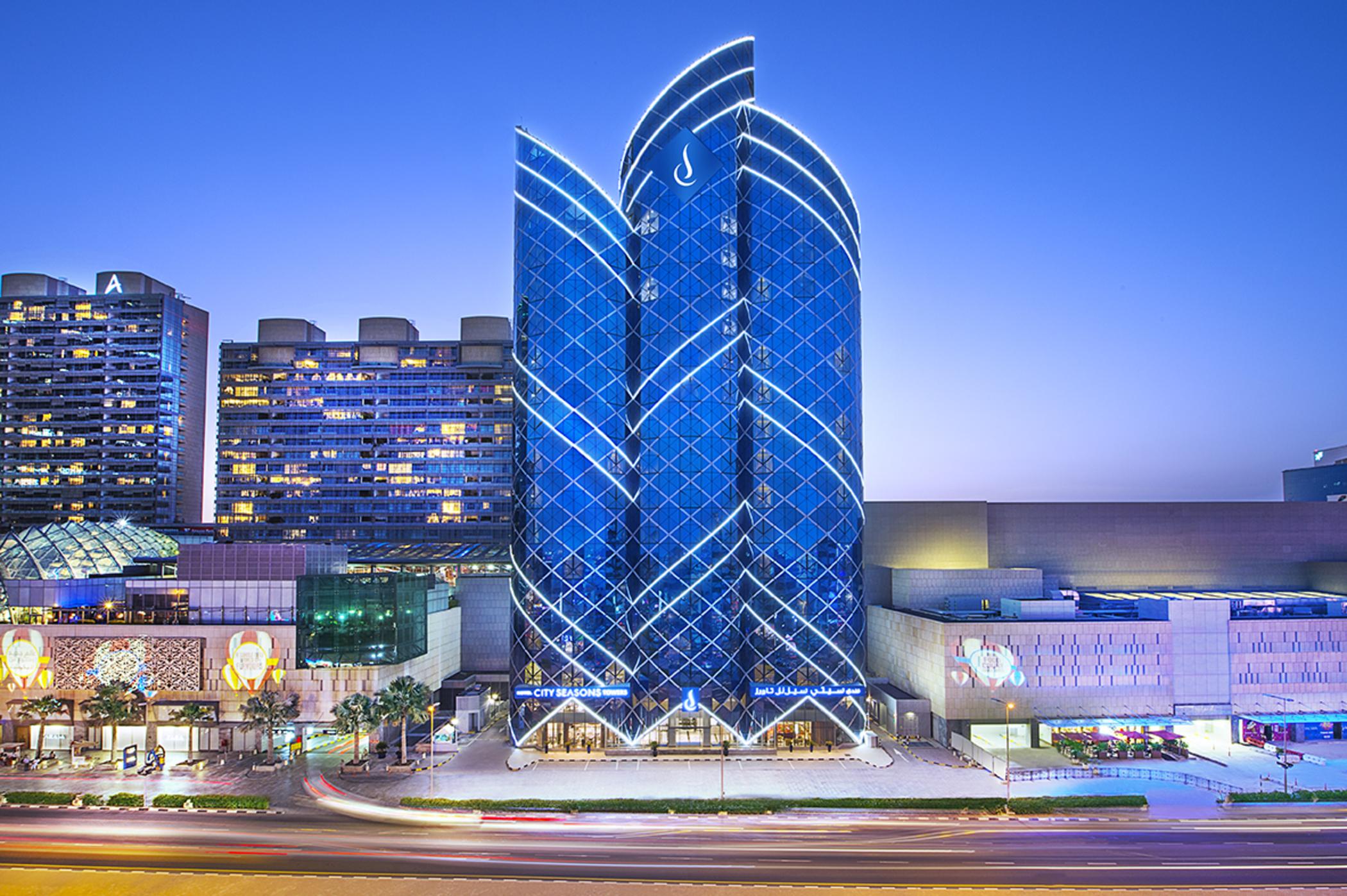 होटल City Seasons Towers Hotel Bur Dubai 4*