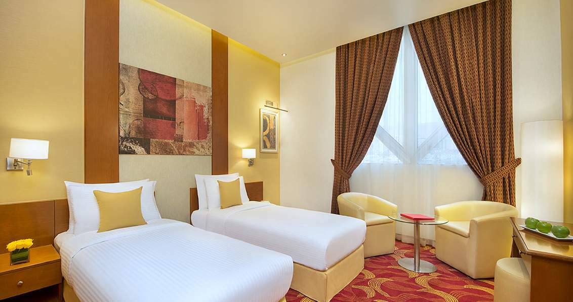 سيتي سيزنز تاور بر 4*